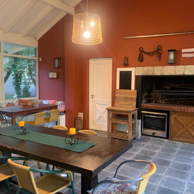 casa Cariloimagine, para 14 personas, con servicios, 3 cuadras de la playa y 3 del centro comercial - Casa - 27