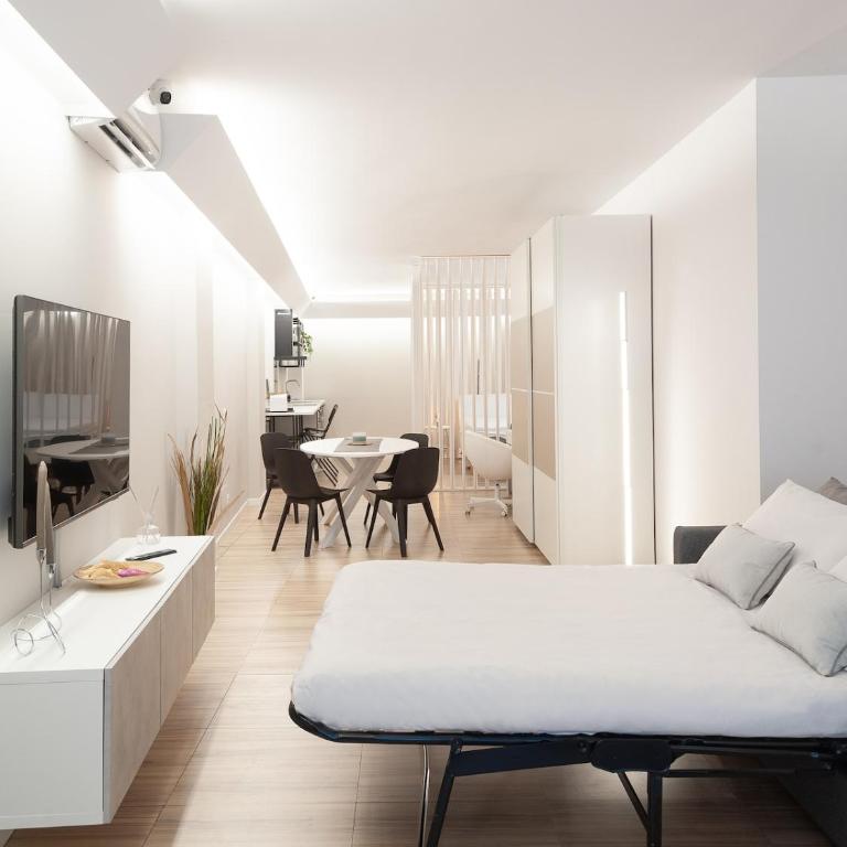 Rimini Centro Loft Open Space Titan's Lair - Appartamento con 2 Camere da Letto - 4