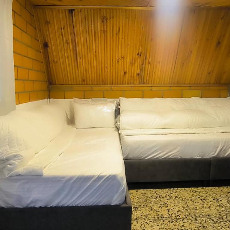 Alojamiento casa campestre Barbosa Santander - Four-Bedroom House - 14