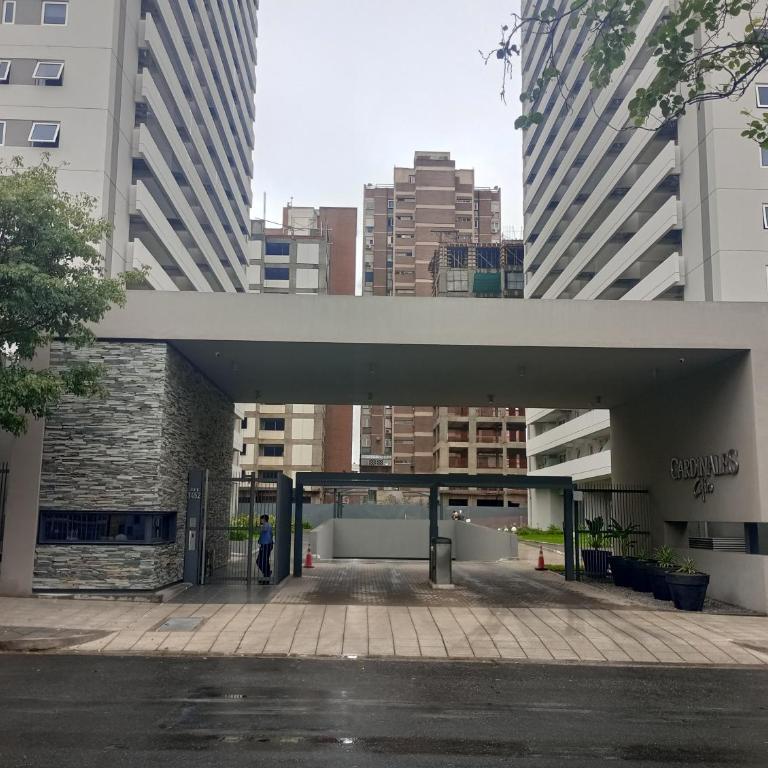 Departamento con cochera , piscina incluida en Torre 1 Cofico - Apartamento de 1 dormitorio - 2