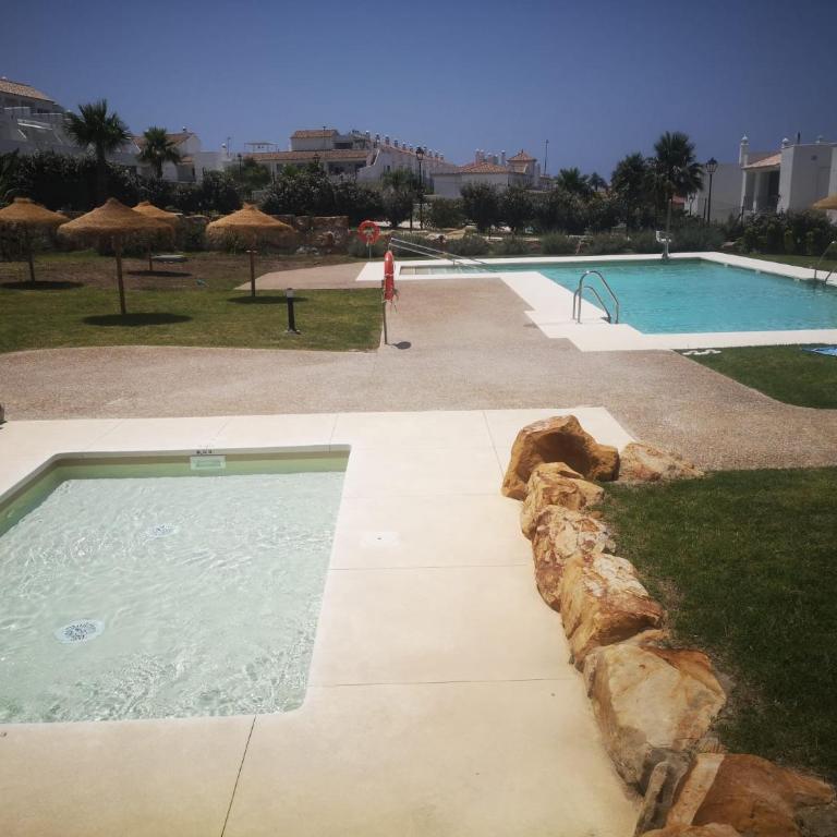 Playa y confort Zahara - Two-Bedroom Apartment - 2