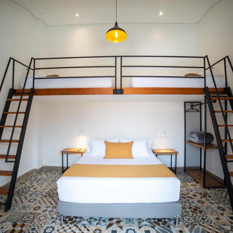 Casa Serafin Hotel - Standard Quadruple Room - 2