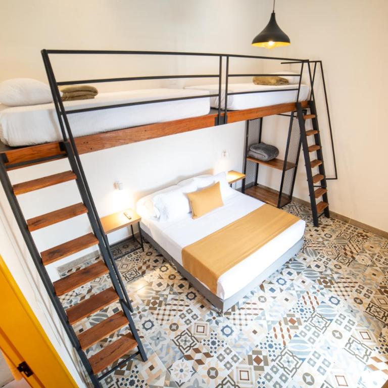Casa Serafin Hotel - Standard Quadruple Room - 5