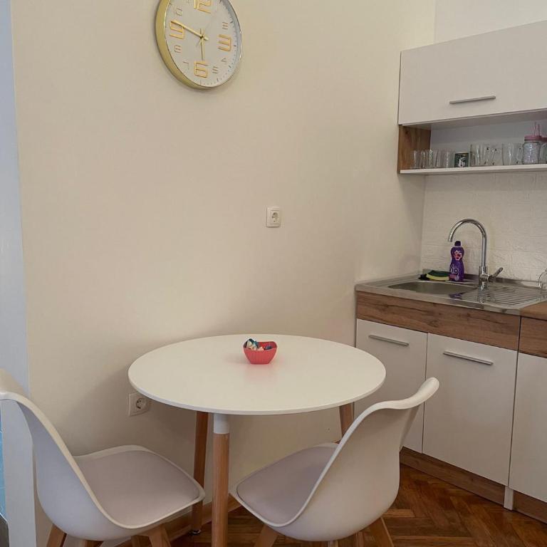 Šantić City Stay - One-Bedroom Apartment - 4