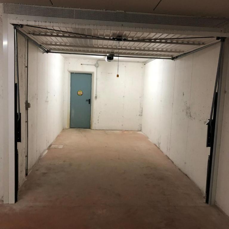 Moderno appartamento e ampio garage in centro - Apartamento de 2 dormitorios - 8