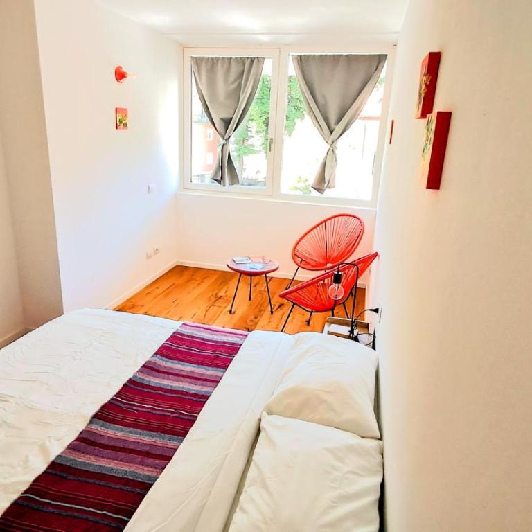 NEW Alps View Design Flat - Free Parking, Quiet, Hospital & Center - Appartamento con 1 Camera da Letto - 45