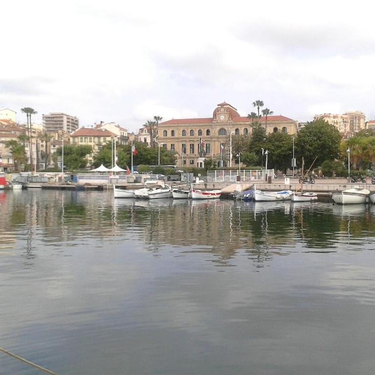 PROMO! Studio, Plein Center, Vieux Port, 200 m des plages - Studio - 15
