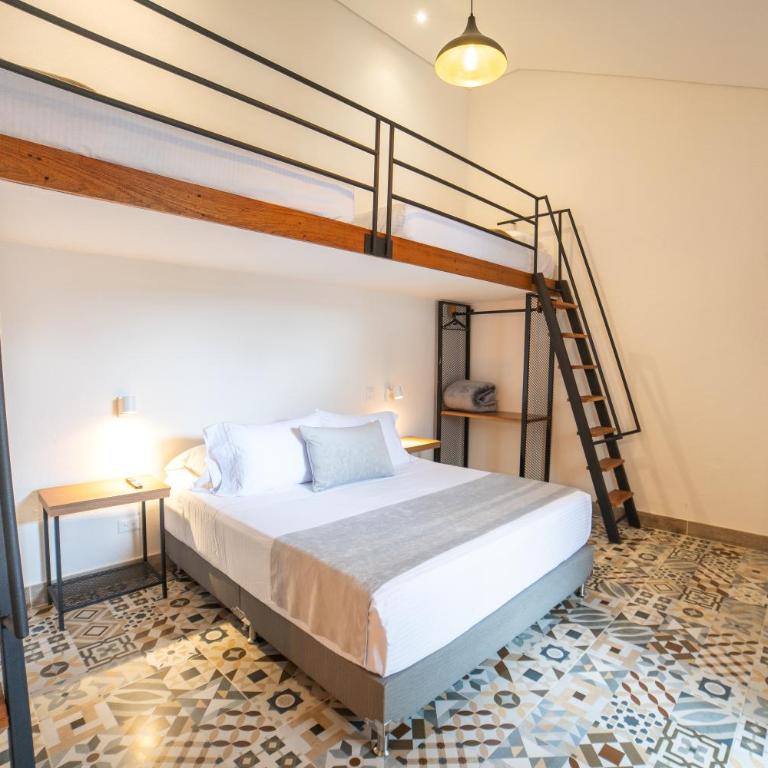 Casa Serafin Hotel - Standard Quadruple Room - 4