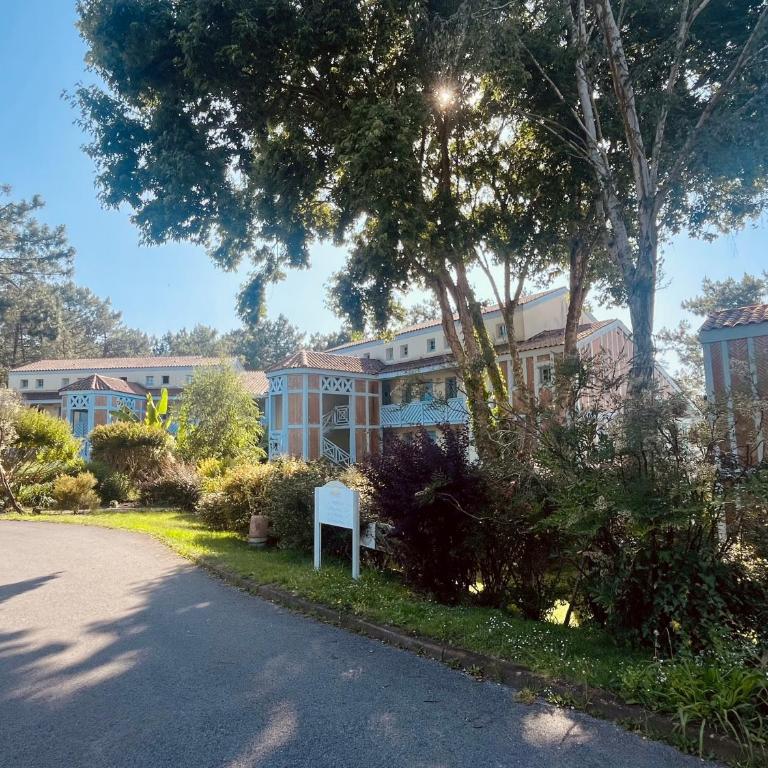 Cocoon Albatros, Golf view, pool, pine trees and ocean - Appartement 1 Chambre - 24