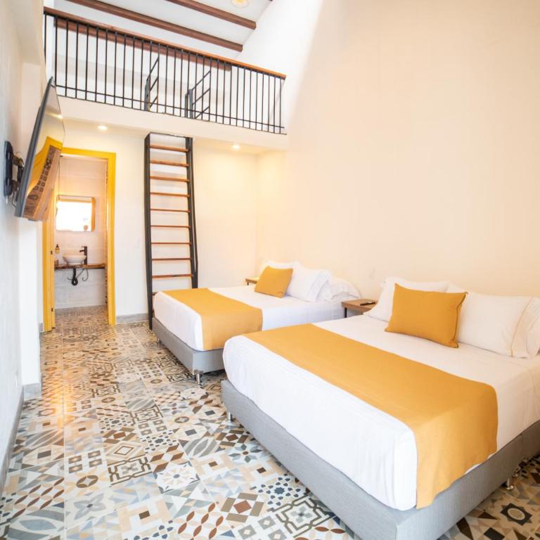 Casa Serafin Hotel - Family Room - 1