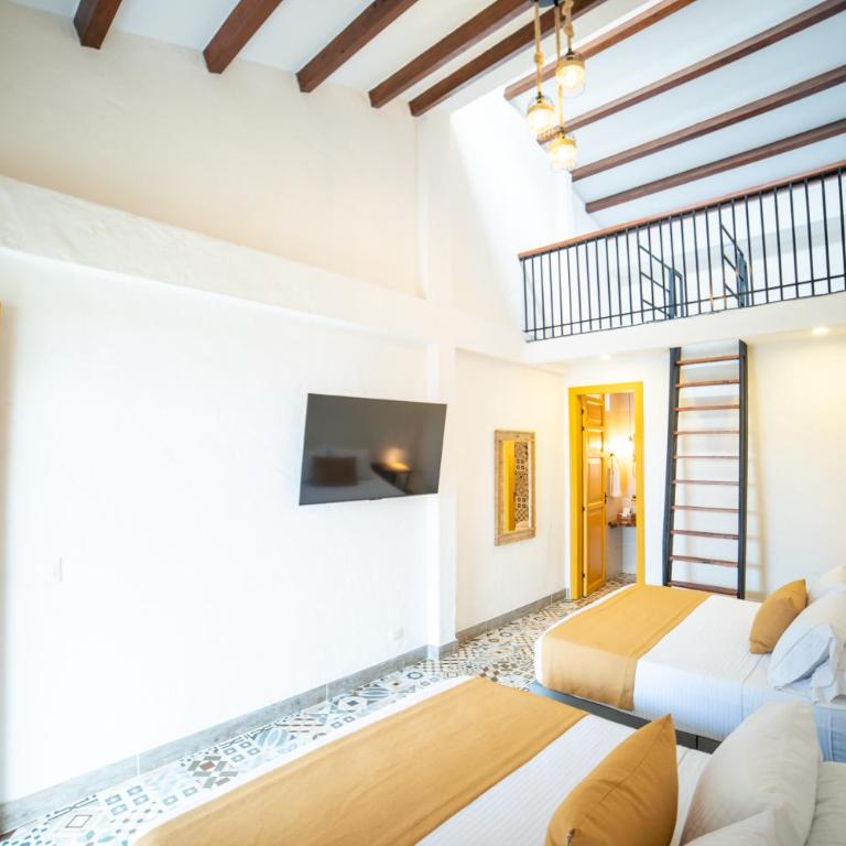 Casa Serafin Hotel - Family Room - 3