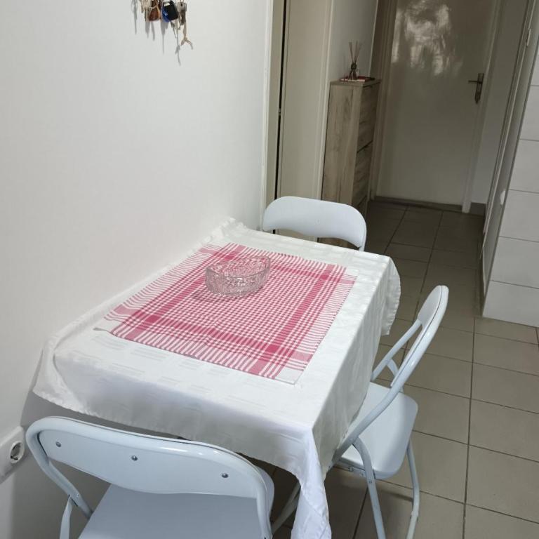Sobe Paunović - Two-Bedroom Apartment - 19
