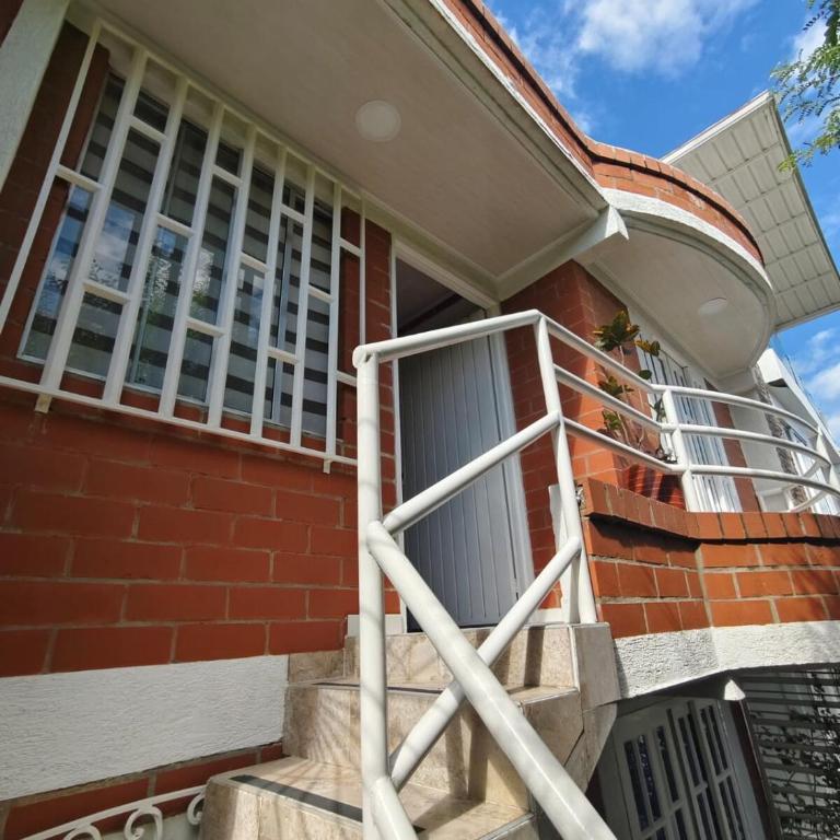 En Cali, Nuestra casa es tu hogar - One-Bedroom Apartment - 20