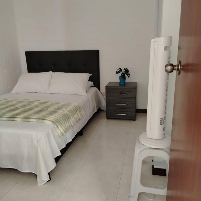 En Cali, Nuestra casa es tu hogar - One-Bedroom Apartment - 11