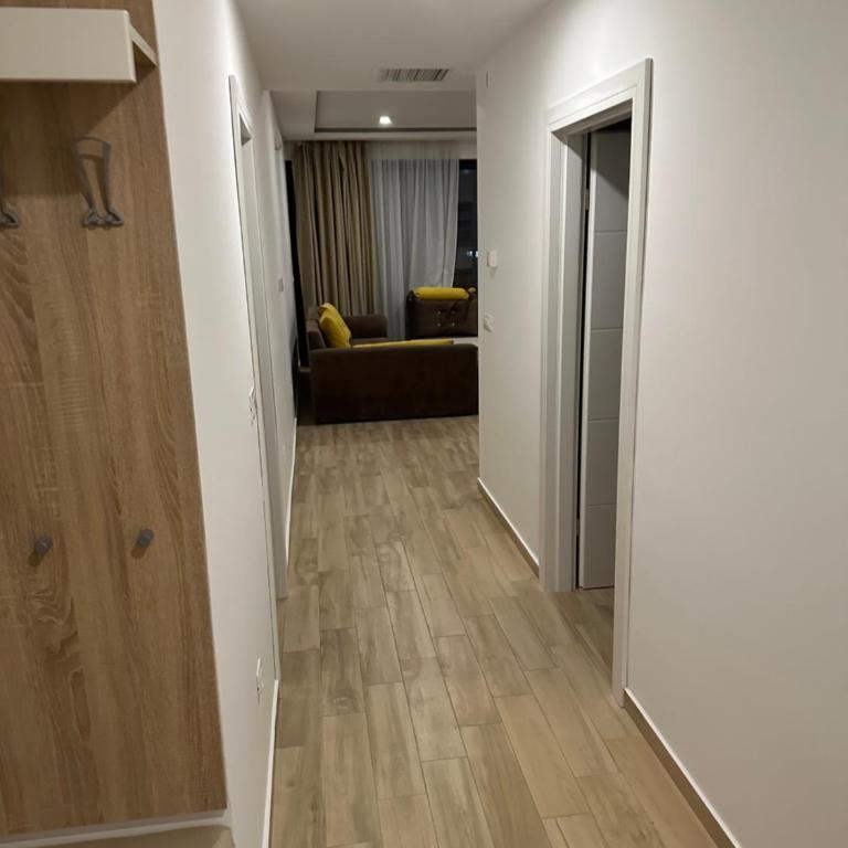 AB LUX Apartmani 401 - Apartman sa 1 Spavaćom Sobom - 2