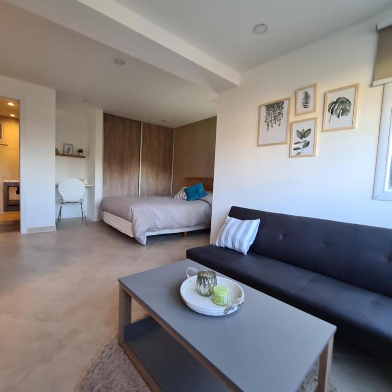 Monoambiente cálido frente a playa bonita - Apartamento de 1 dormitorio - 1