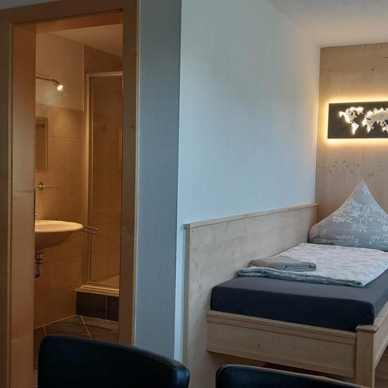 Villa-Musica "Das Harmonikahaus" Apartments, Harmonikabau und Seminare - Apartment - 21
