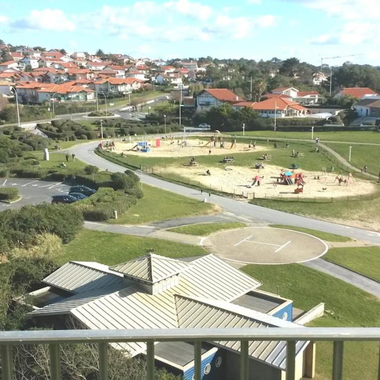 BIARRITZ-Face Mer-Appt T3-Plages-Piscine-Tennis - Apartamento de 2 dormitorios con vistas al mar - 11