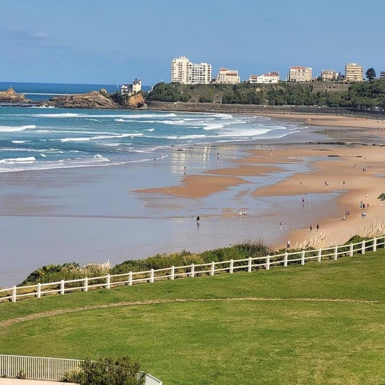 BIARRITZ-Face Mer-Appt T3-Plages-Piscine-Tennis - Apartamento de 2 dormitorios con vistas al mar - 4