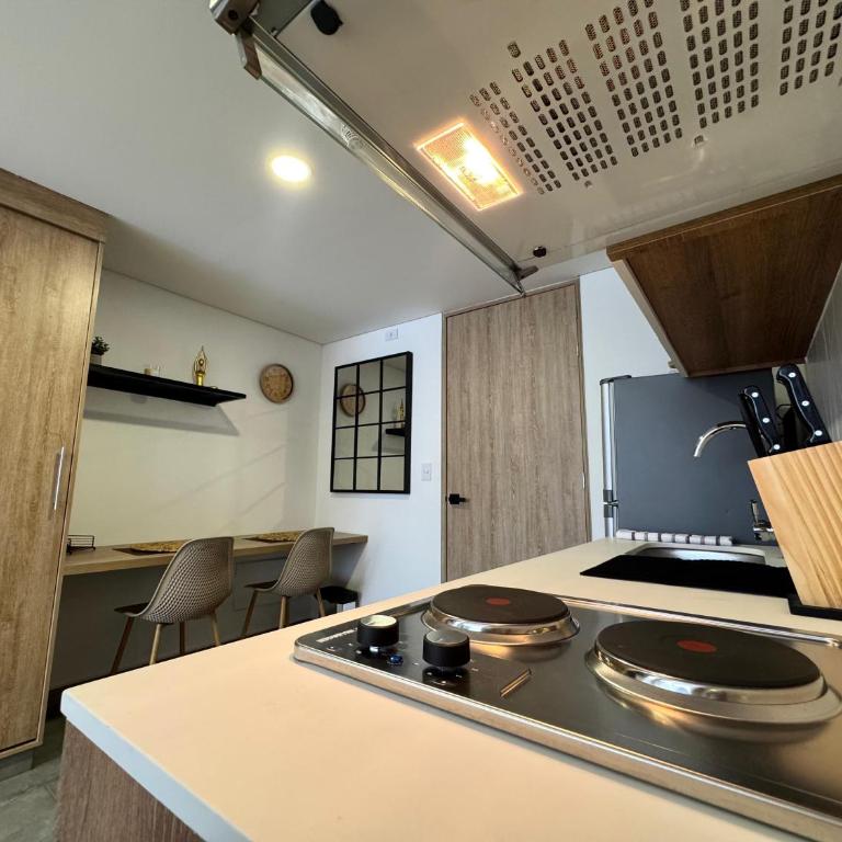Apartaestudio con balcón en zona top - Apartamento de 1 dormitorio - 2