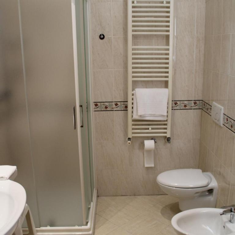 Al Brenta - Camera Doppia con Letti Singoli con Bagno - 7