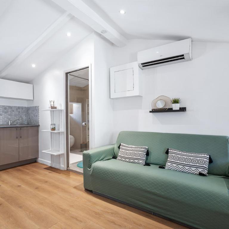 Nice Renting - 6B FRANCE - Massena beach design AC quiet center wifi - Appartement 2 Chambres - 4