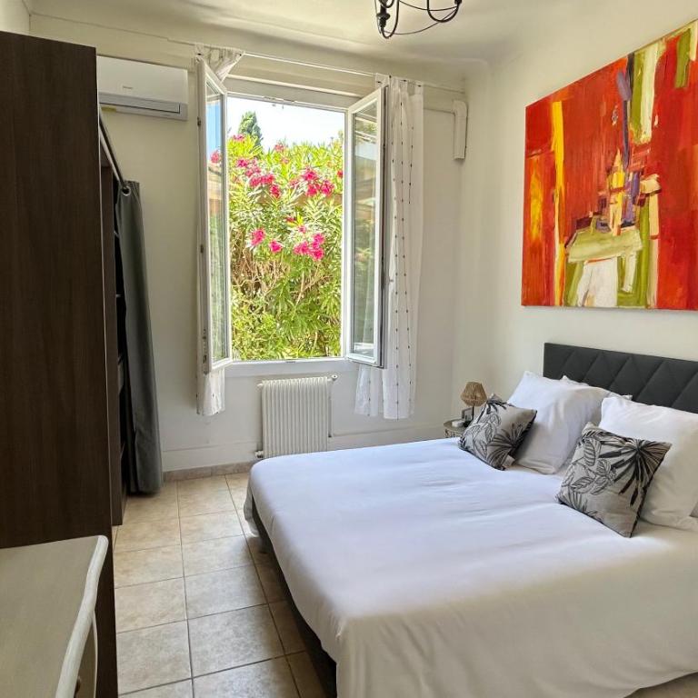 Oasis de verdure en centre-ville - jacuzzi privé - One-Bedroom Apartment - 17