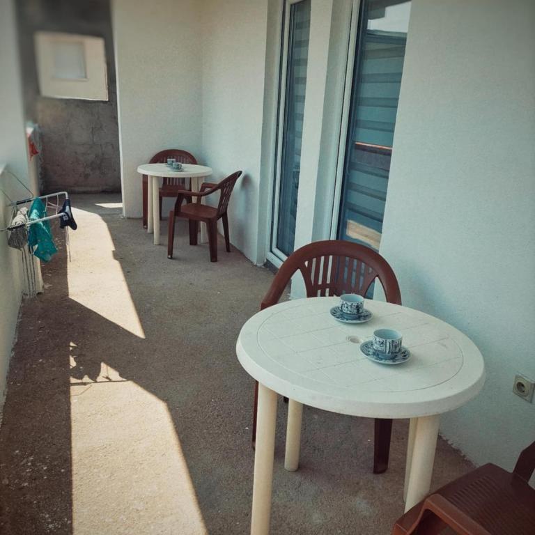 Guest house Gorica - Standardna Dvokrevetna Soba sa Bračnim Krevetom/Zasebnim Krevetima i Balkonom - 3