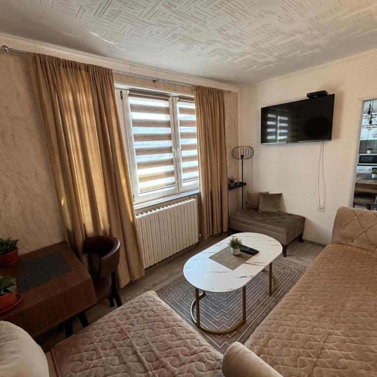 Apartman Seka - One-Bedroom Apartment - 3