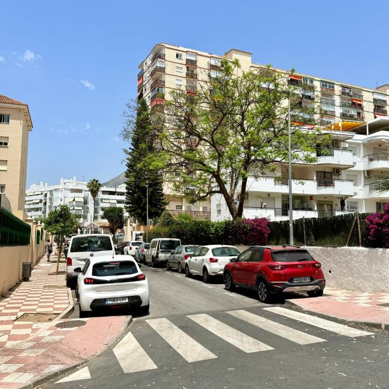Newly renovated beach studio - One-Bedroom Apartment - 18