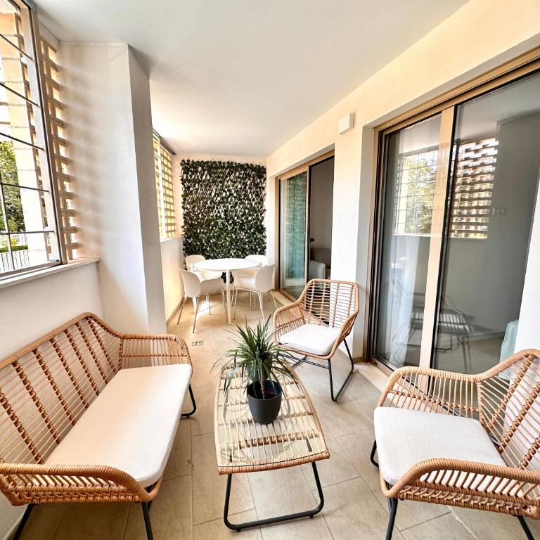 Filologo Sanelo Luxury Apartaments - Two-Bedroom Apartment with City View - 7