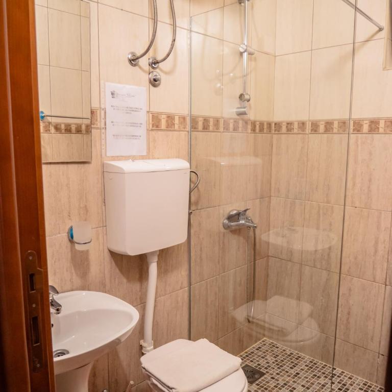 Apartments Bonita - Mala Dvokrevetna Soba sa Bračnim Krevetom - 5