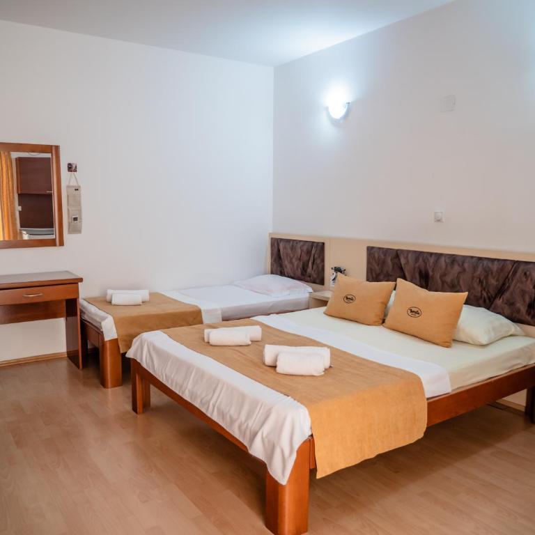 Apartments Bonita - Klasična Četvorokrevetna Soba - 8