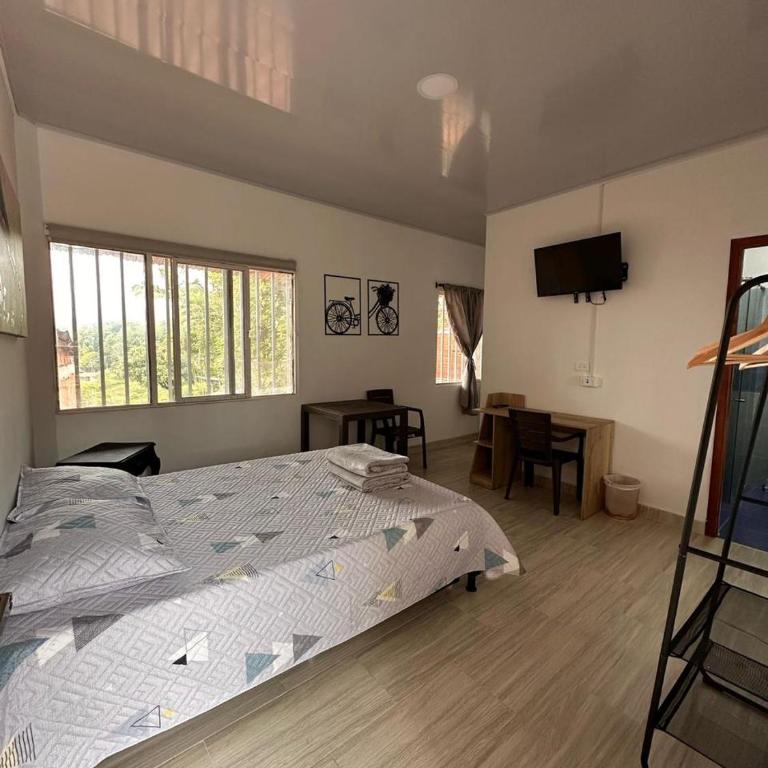 Apartaestudios Santa Ana - One-Bedroom Apartment with View - 8