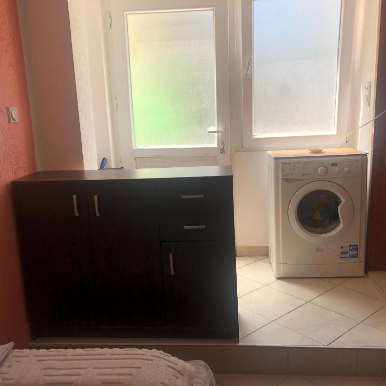 Apartmani Marina Sutomore - Apartman sa 1 Spavaćom Sobom - 2