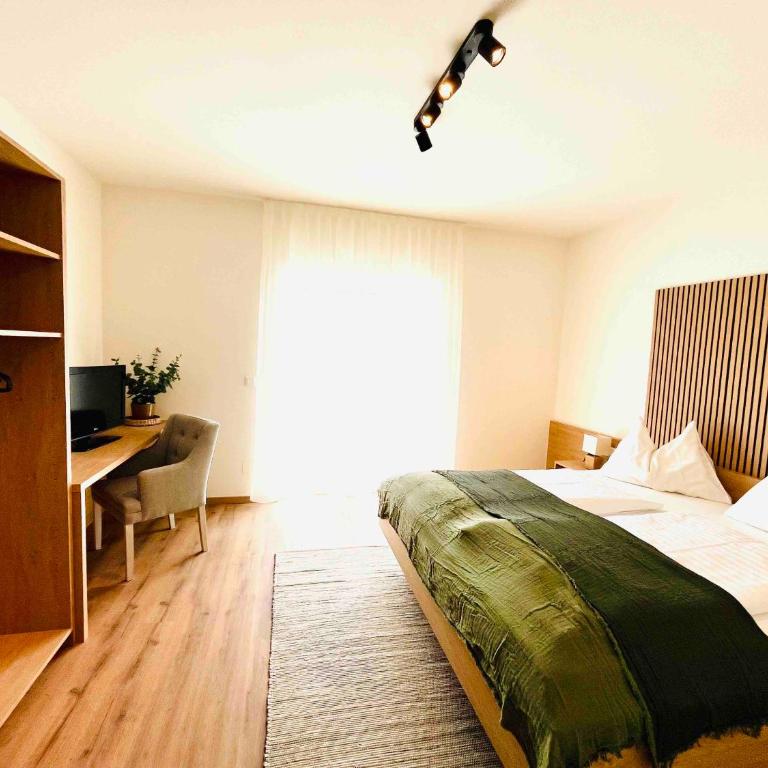 SEENZeit Apartments - Apartment mit 1 Schlafzimmer, Balkon und Aussicht auf das Wasser - 4