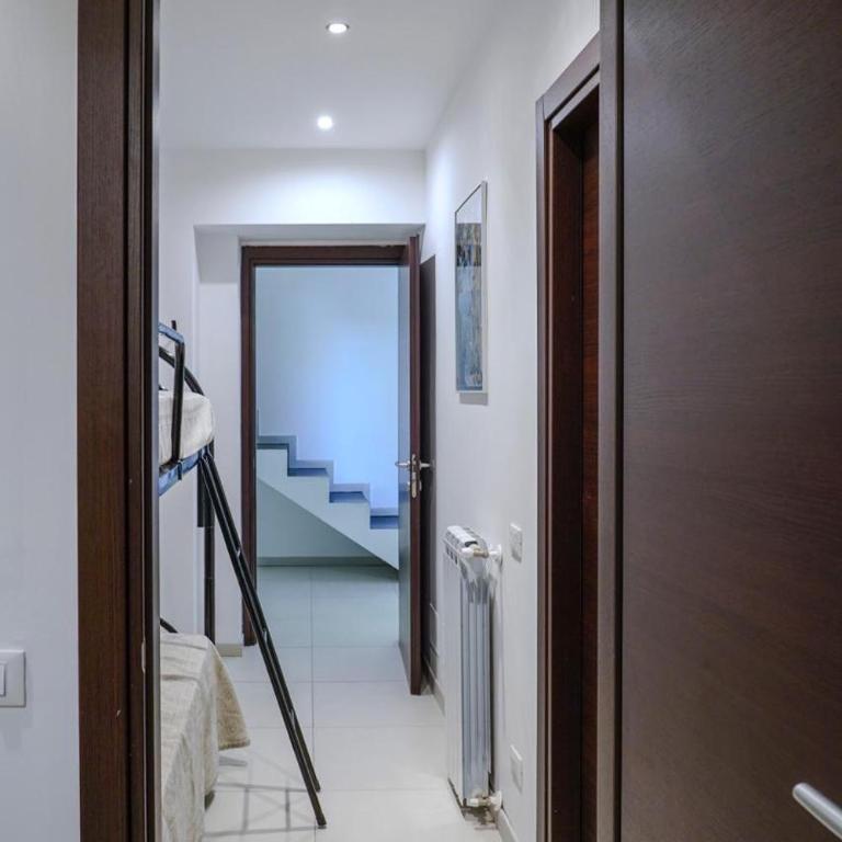 CELSO E SAITTA per SAITTA HOLIDAYS - Classic Quadruple Room - 3