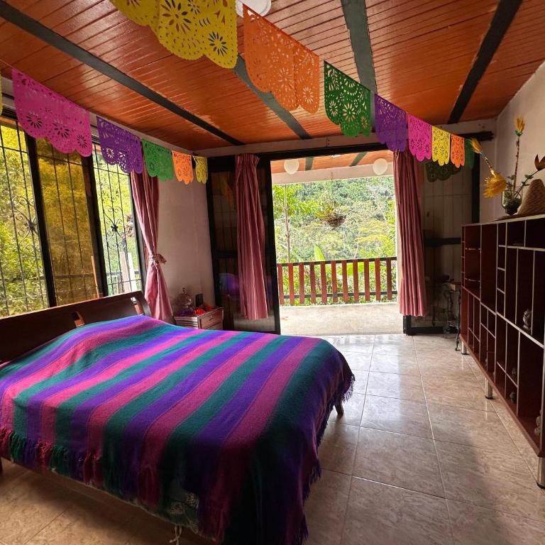 La Casa De Los Sueños Colombia Hostel Campestre de Bienestar meditación naturaleza - Double Room with Mountain View - 3