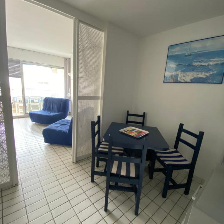 Appartement à la Grande Motte à 50m de la plage - Studio with Balcony - 18