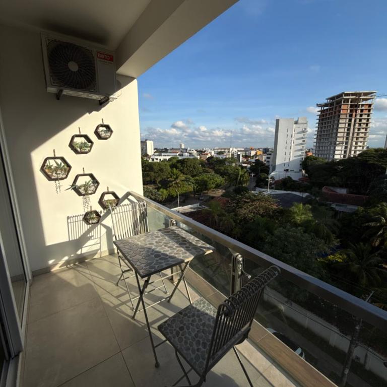 Lujoso y Amplio Departamento - Two-Bedroom Apartment - 40