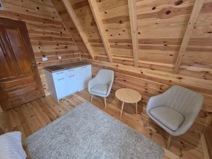 Old Story Chalets - Studio Brvnara - 7