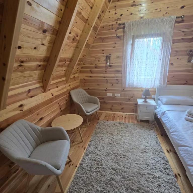 Old Story Chalets - Studio Brvnara - 8