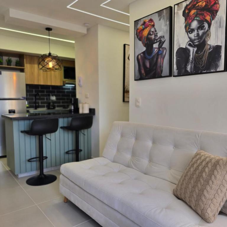 Apartamento cómodo de 3 habitaciones con piscina cerca al mar en Cartagena - Three-Bedroom Apartment with Water View - 6