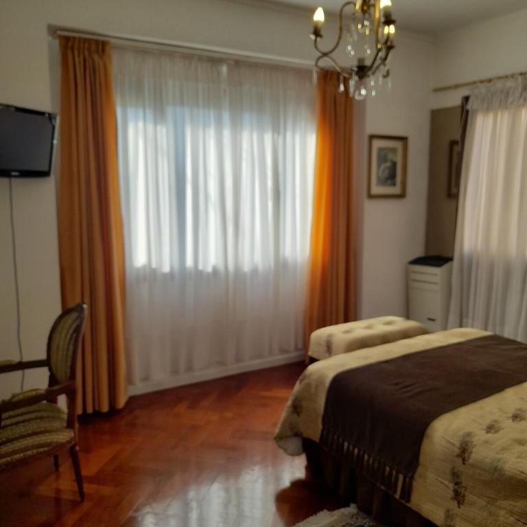 Amplio chalet de estilo - Casa de 4 dormitorios - 25