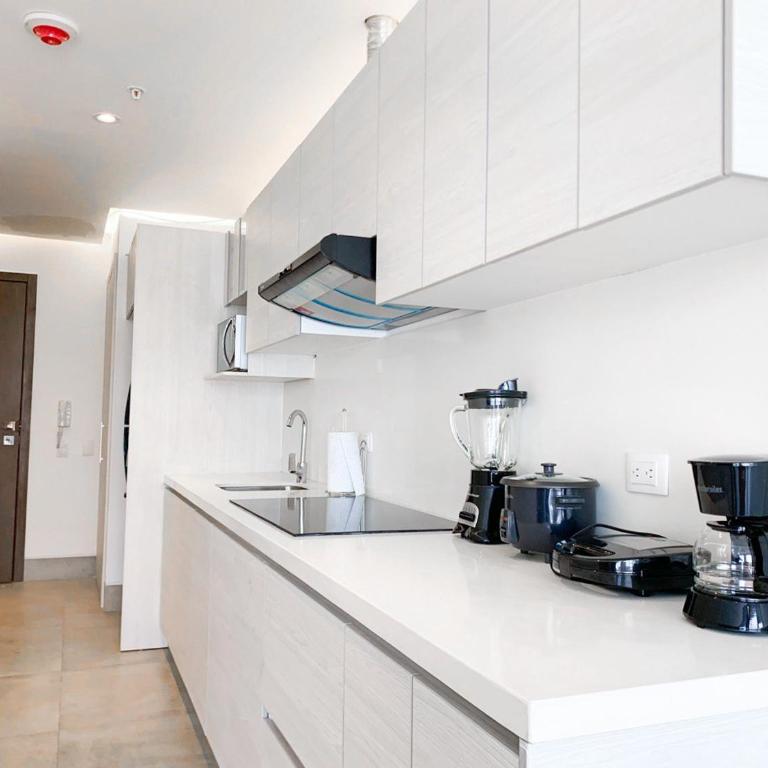 Suites empresariales cerca de Omni Hospital, Solaris , Mall del Sol, Guayaquil - Suite with City View - 10