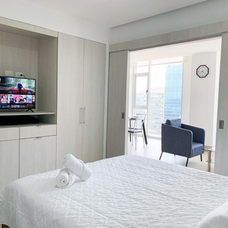 Suites empresariales cerca de Omni Hospital, Solaris , Mall del Sol, Guayaquil - Suite with City View - 12