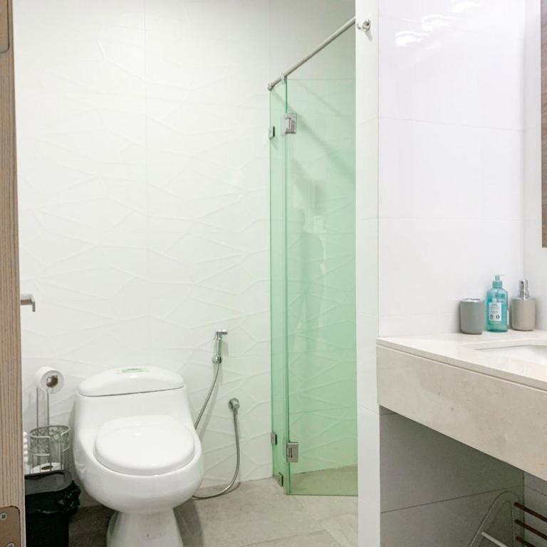 Suites empresariales cerca de Omni Hospital, Solaris , Mall del Sol, Guayaquil - Suite with City View - 13