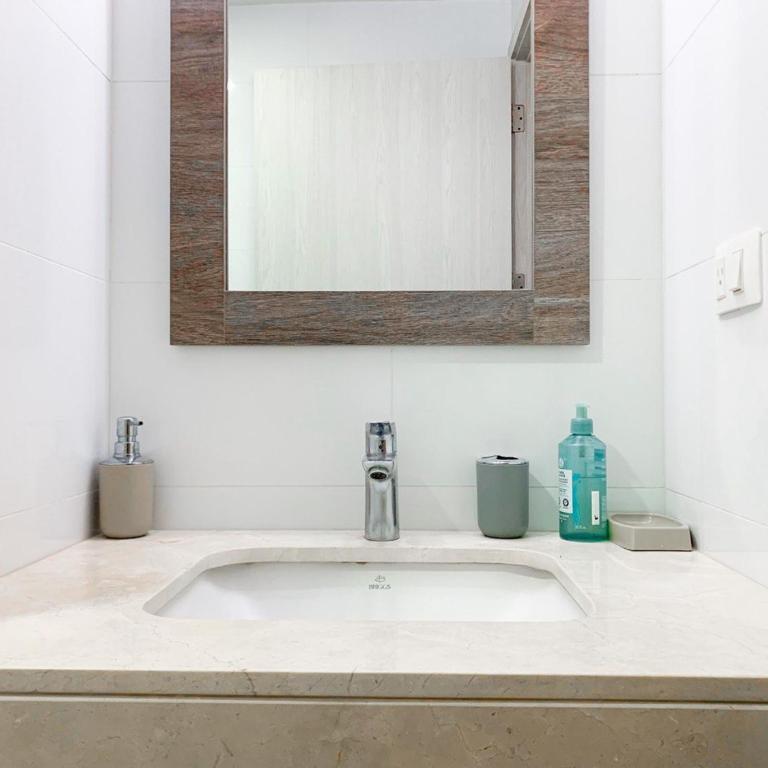 Suites empresariales cerca de Omni Hospital, Solaris , Mall del Sol, Guayaquil - Suite with City View - 9