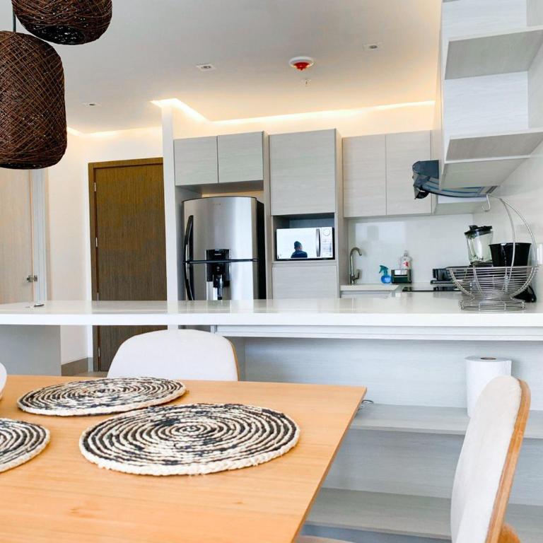 Suites empresariales cerca de Omni Hospital, Solaris , Mall del Sol, Guayaquil - Suite with City View - 6