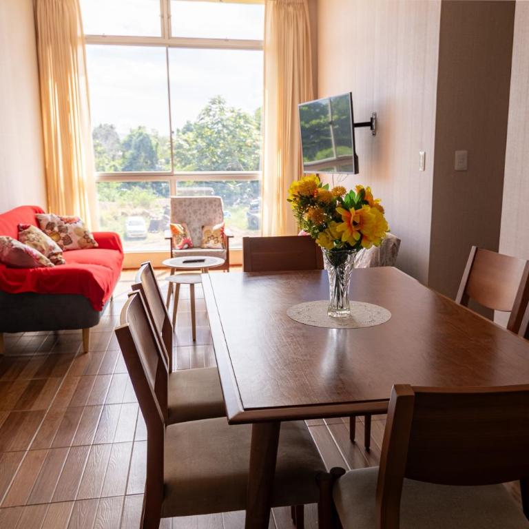 Spacious and Comfortable Apartment with Parking - Apartment - 1